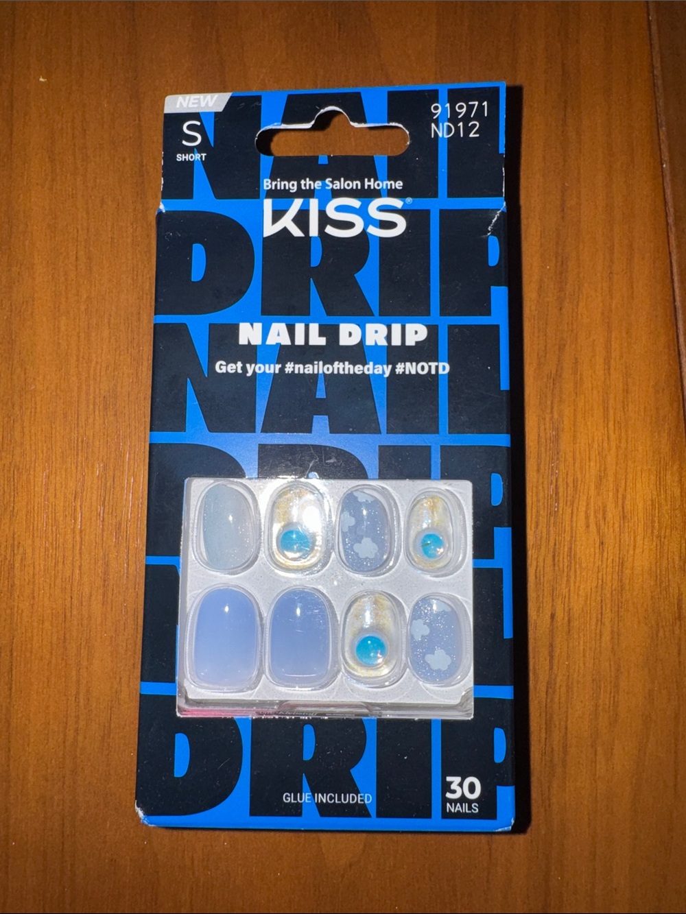 Kiss Nail Drip Press-On Nails in Light Blue